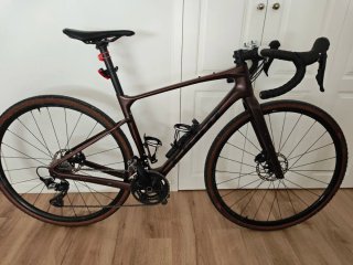 Bicicleta Gravel Giant Marrón