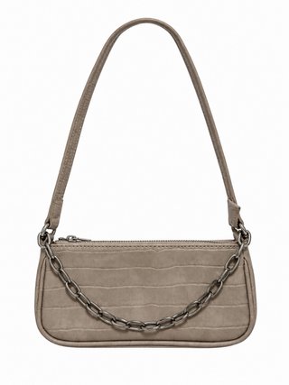 Bolso beige con cadena plateada