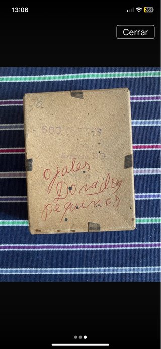 Ojales dorados pequeños