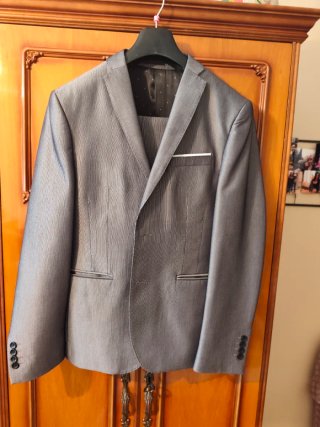 Traje de hombre gris (Negociable)