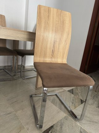 Set de 6 sillas de madera y metal