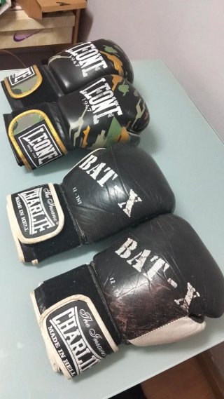 2 Pares de Guantes de Boxeo