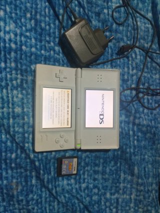Nintendo DS Lite grigio completa