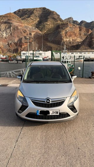 Opel Zafira Tourer 2015