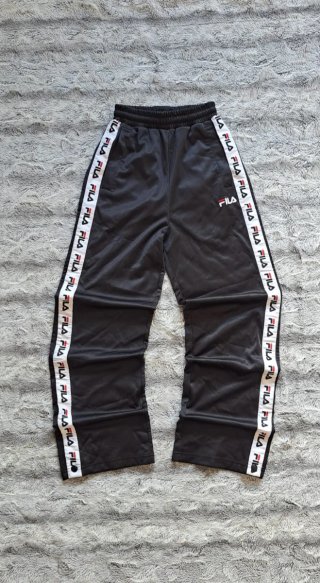 Pantalones Fila negros con logo lateral