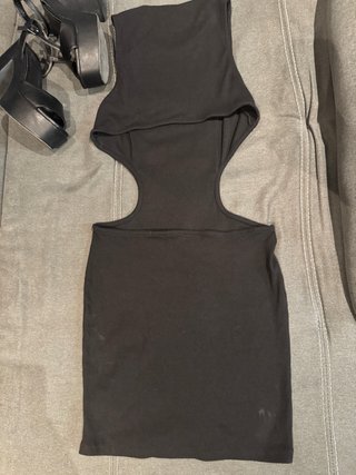 Vestido Cut-Out Negro Pull&Bear Talla S