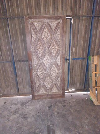 Puerta Señorial Antigua de Madera