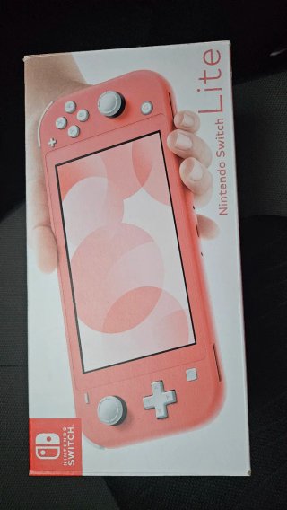 Nintendo Switch Lite Coral