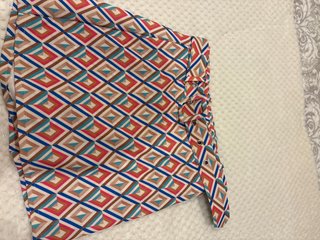 Falda niña estampado geométrico