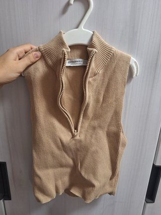 Top cremallera Stradivarius Talla M