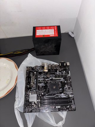 Placa Base Asus A320M y Fuente Mars Gaming 750W