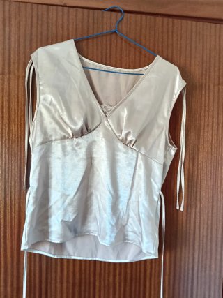 Top satén tirantes beige/dorado