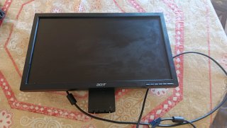 Monitor Acer para PC / Segunda pantalla + Cable VG