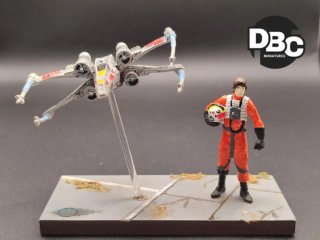 Figura Luke Skywalker y X-Wing Star Wars Comand