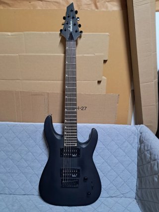 Guitarra Eléctrica Jackson JS22-7 Dinky 7 Cuerdas