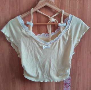 Top Coquette Amarillo Encaje