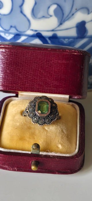 Anillo antiguo de plata alfonsino