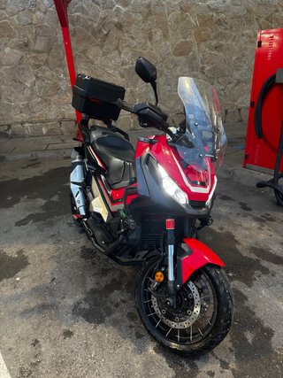 Honda X-ADV Adventure Moto