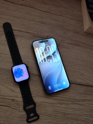 iPhone 14 Pro y Apple Watch Series 8