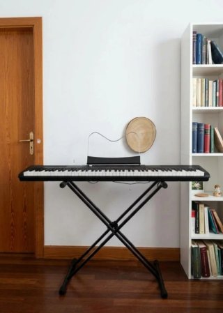 Piano digital con soporte