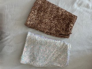 Faldas de lentejuelas doradas y multicolor