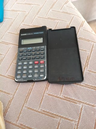 Calculadora Científica Casio fx-82