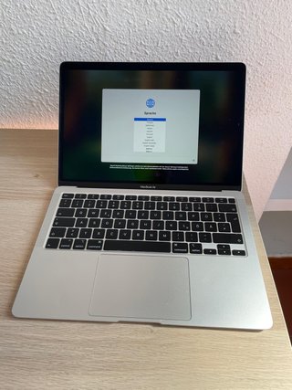 MacBook Air 13 2020 i5 8GB RAM 512GB