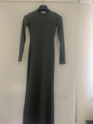 Vestido largo verde oliva
