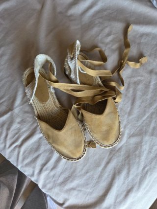 Espartanas beige con lazada