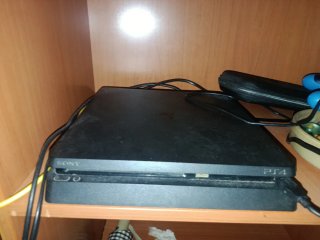 PlayStation 4 Slim Negra