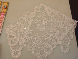 Mantilla Fallera 3 picos blanca
