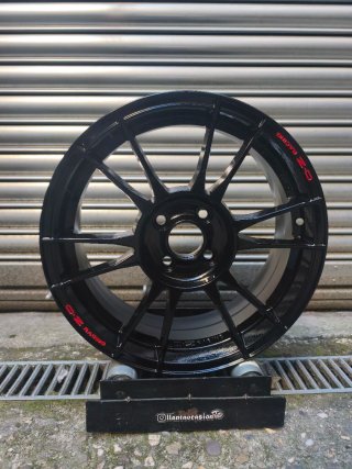 Llantas tipo OZ Racing Ultraleggera
