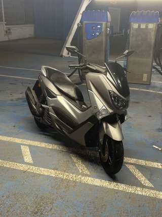 Yamaha NMAX 125 2018 Gris
