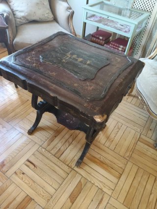 Caja de madera antigua para Mantones de Manila