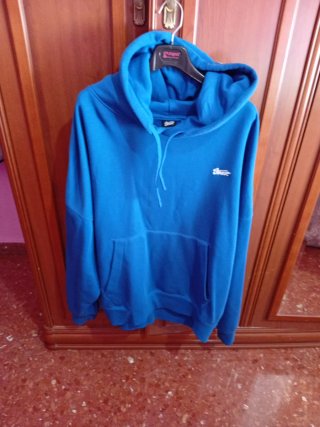 Sudadera con capucha azul
