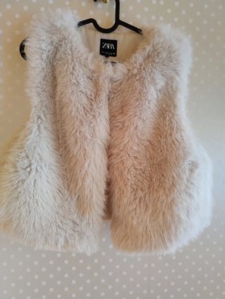 Chaleco pelo Zara beige talla única