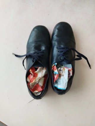 Zapatos de piel azul marino con cordones