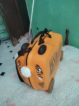 Maleta infantil con ruedas