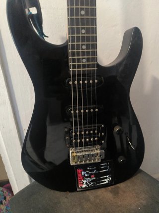 Guitarra Eléctrica Negra