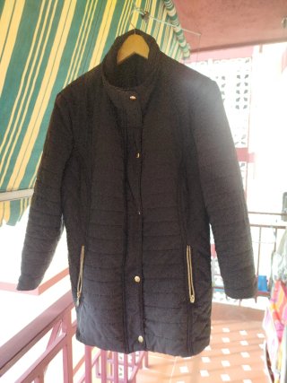 Chaqueta acolchada negra