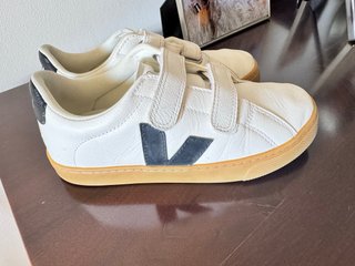 Zapatillas Veja de piel