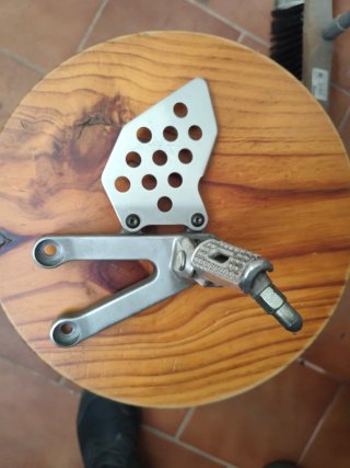 Estribera Izquierda Honda CBR600RR 2006