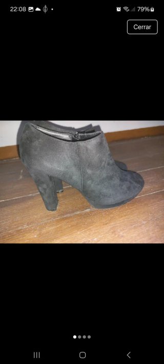 Botines negros de terciopelo con tacón