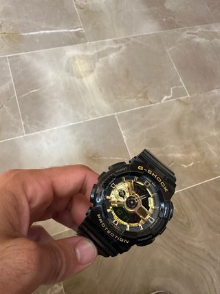 Reloj Casio G-Shock Negro y Dorado