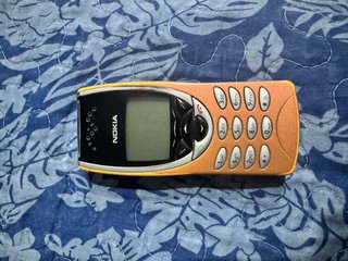Nokia 8210 Arancione