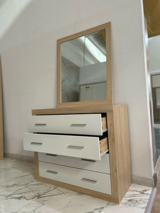 Cómoda moderna NUEVA + Espejo Oferta.