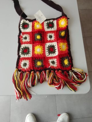 Bolso de ganchillo artesanal