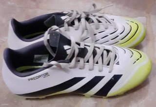 Scarpe da calcio Adidas Predator taglia 40