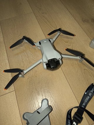 Dron DJI Mini 3