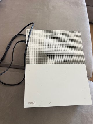 Xbox One S 1TB con 2 mandos